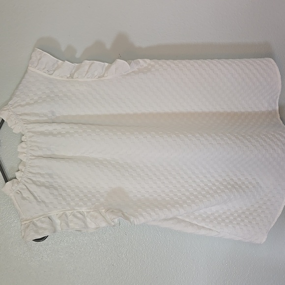 Ces Femme White Ruffle Tank Size Large - Picture 2 of 7